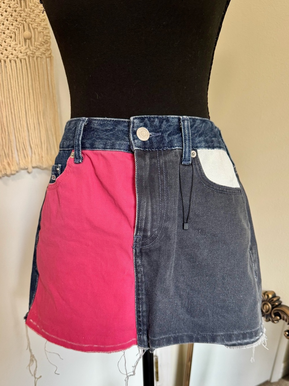 Tommy Hilfiger Red and Black Colorblock Denim Mini Skirt